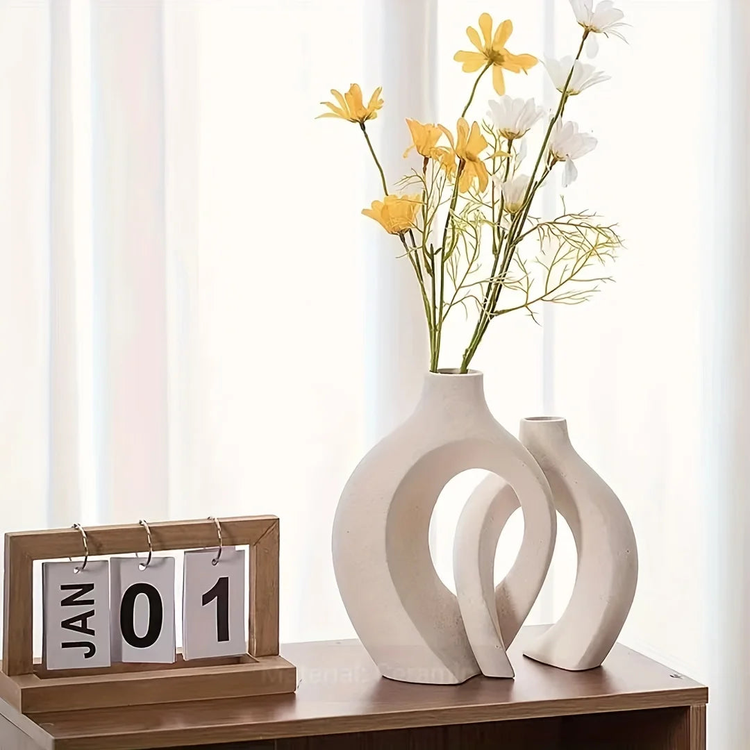 The Loop Collection: Modern Ceramic Vases for a Stylish Home